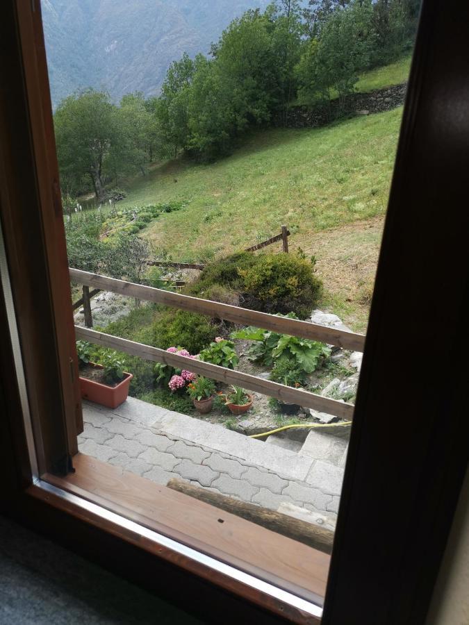 Al Drit Bed and Breakfast Verrès Exteriör bild
